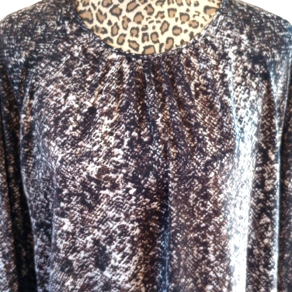 Mossimo by Target 2016 Ladies High Low Bell Sleeve Blouse Size:XL Black&White - Picture 4 of 12